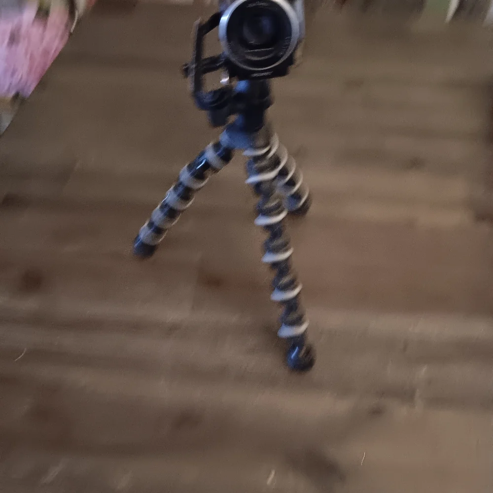 Sony handycam Black Camera with Flexible Tripod
